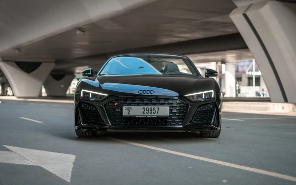 Black Audi R8 V10 Spyder, 2021 Photo 2