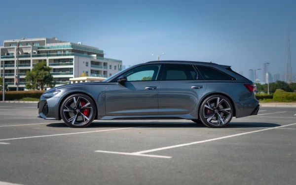 Grey Audi RS6, 2022 Photo 2