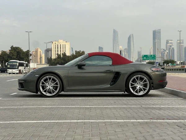 Grey Porsche 911 / Carrera, 2025 Photo 8