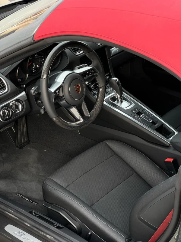 Grey Porsche 911 / Carrera, 2025 Photo 9
