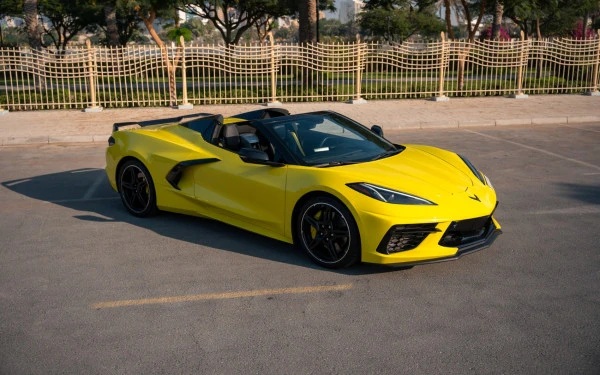 Yellow Chevrolet Corvette, 2022 Photo 8