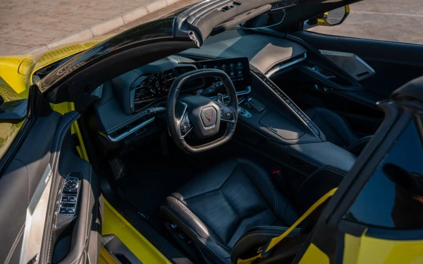 Yellow Chevrolet Corvette, 2022 Photo 19